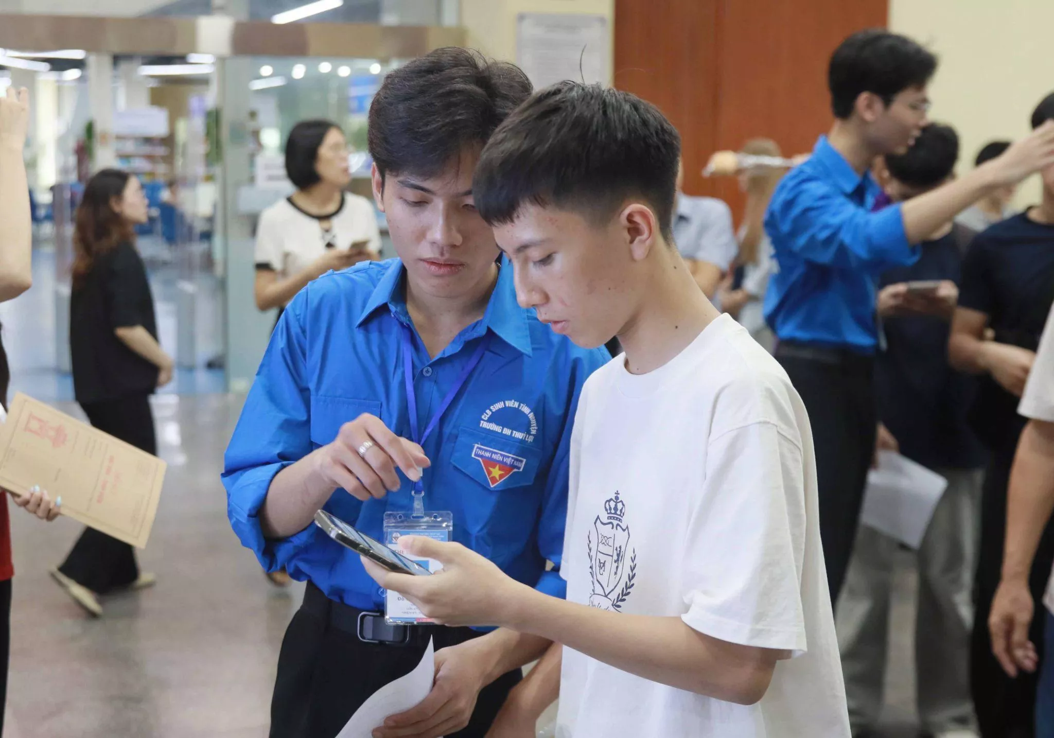 Rộn ràng ngày đầu đón tân sinh viên K68 nhập học tại Trường Đại học Thủy lợi