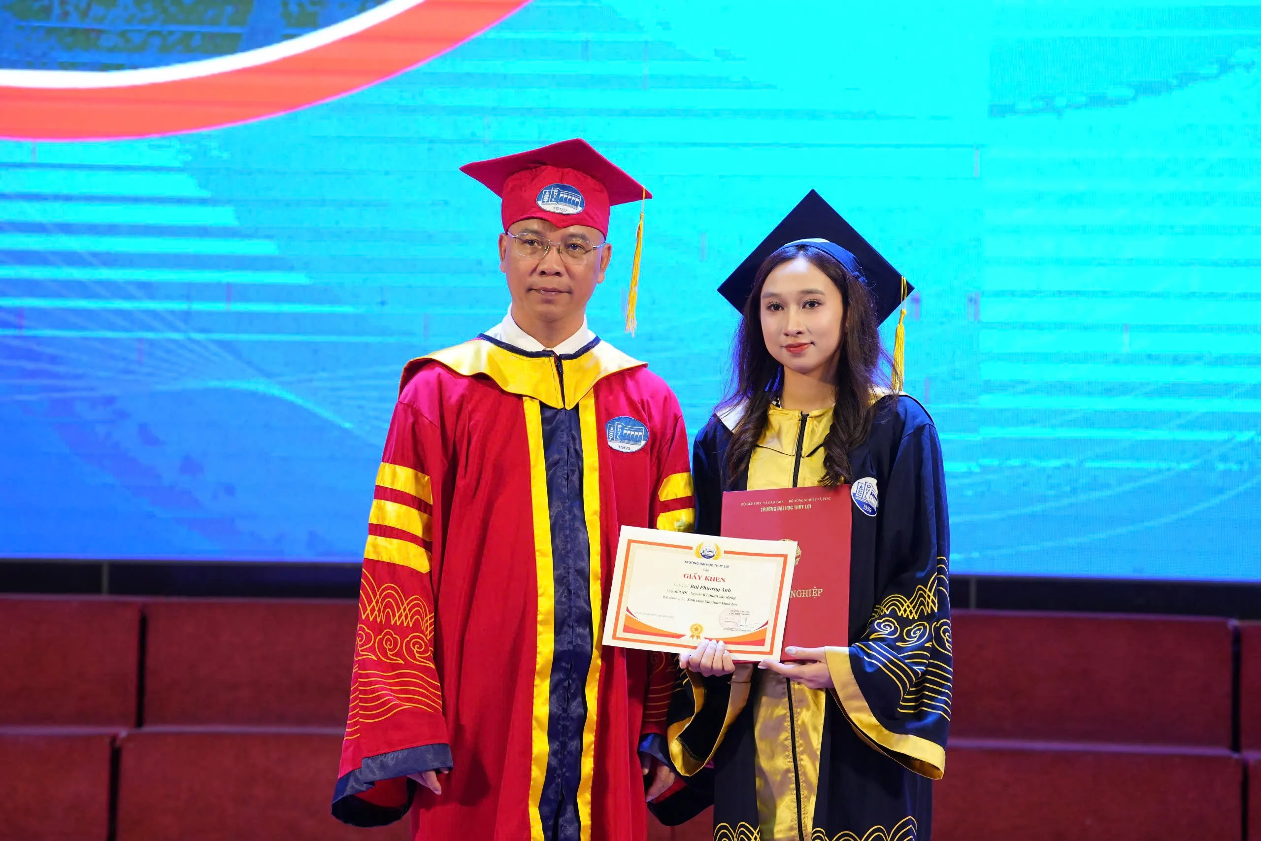 LỄ TỐT NGHIỆP VÀ TRAO BẰNG KỸ SƯ NĂM 2025 – DẤU MỐC TRƯỞNG THÀNH CỦA CÁC TÂN KỸ SƯ