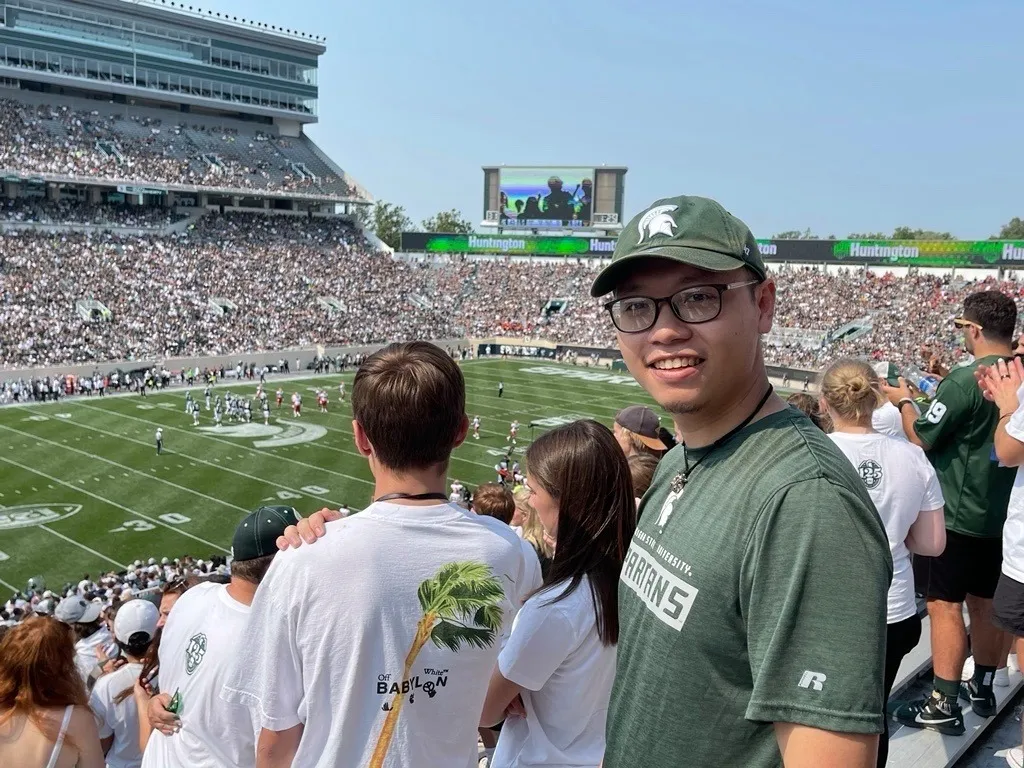 [HUMANS OF SIE] Đặng Ngọc Huy – Cựu sinh viên lớp 55CNK – Tấm gương nhiệt huyết và năng động