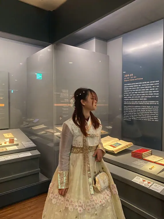 [HUMANS OF SIE] Hành trình học hỏi và cống hiến của Hoàng Phương Hà– Sinh viên ngành Kỹ Thuật Xây Dựng CTTT – Trung tâm Đào tạo Quốc tế