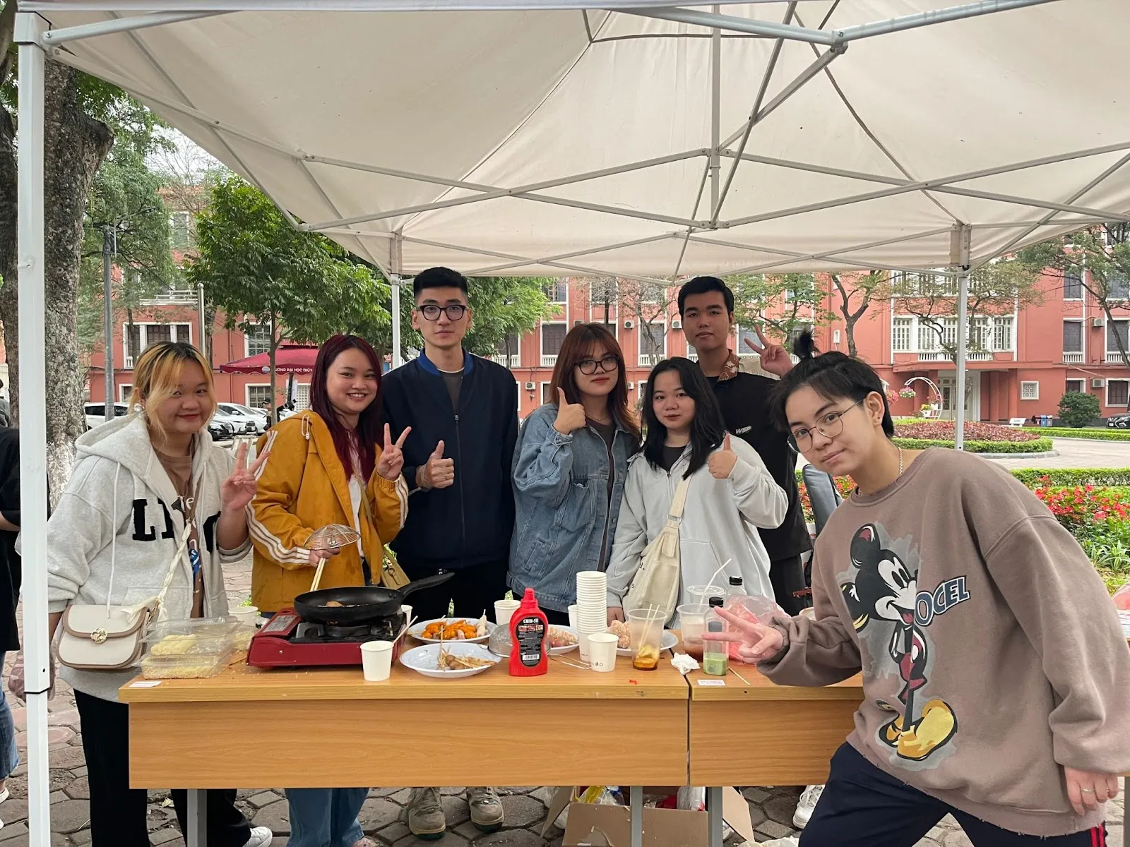 HỘI CHỢ “FOOD FAIR” CHÀO MỪNG KỶ NIỆM 92 NĂM THÀNH LẬP ĐOÀN TNCS HCM 26/3/1931 – 26/3/2023