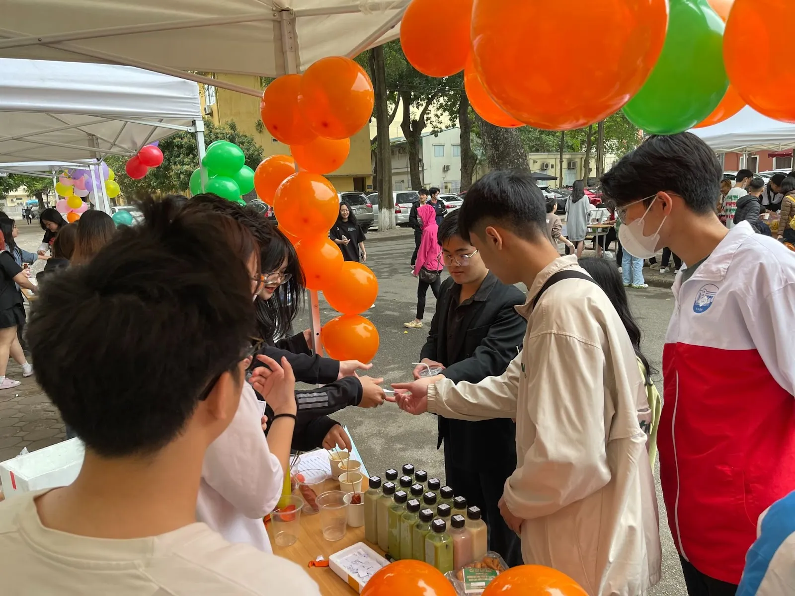 HỘI CHỢ “FOOD FAIR” CHÀO MỪNG KỶ NIỆM 92 NĂM THÀNH LẬP ĐOÀN TNCS HCM 26/3/1931 – 26/3/2023