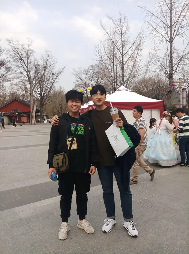 [HUMANS OF SIE] Đặng Đức Việt – Chàng trai tràn đầy năng lượng tích cực