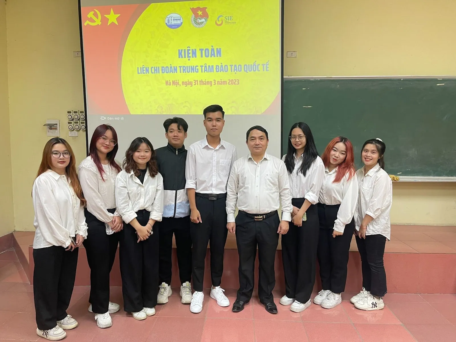 HỘI NGHỊ KIỆN TOÀN BAN CHẤP HÀNH LIÊN CHI ĐOÀN TRUNG TÂM ĐÀO TẠO QUỐC TẾ NỬA SAU NHIỆM KỲ 2022-2024