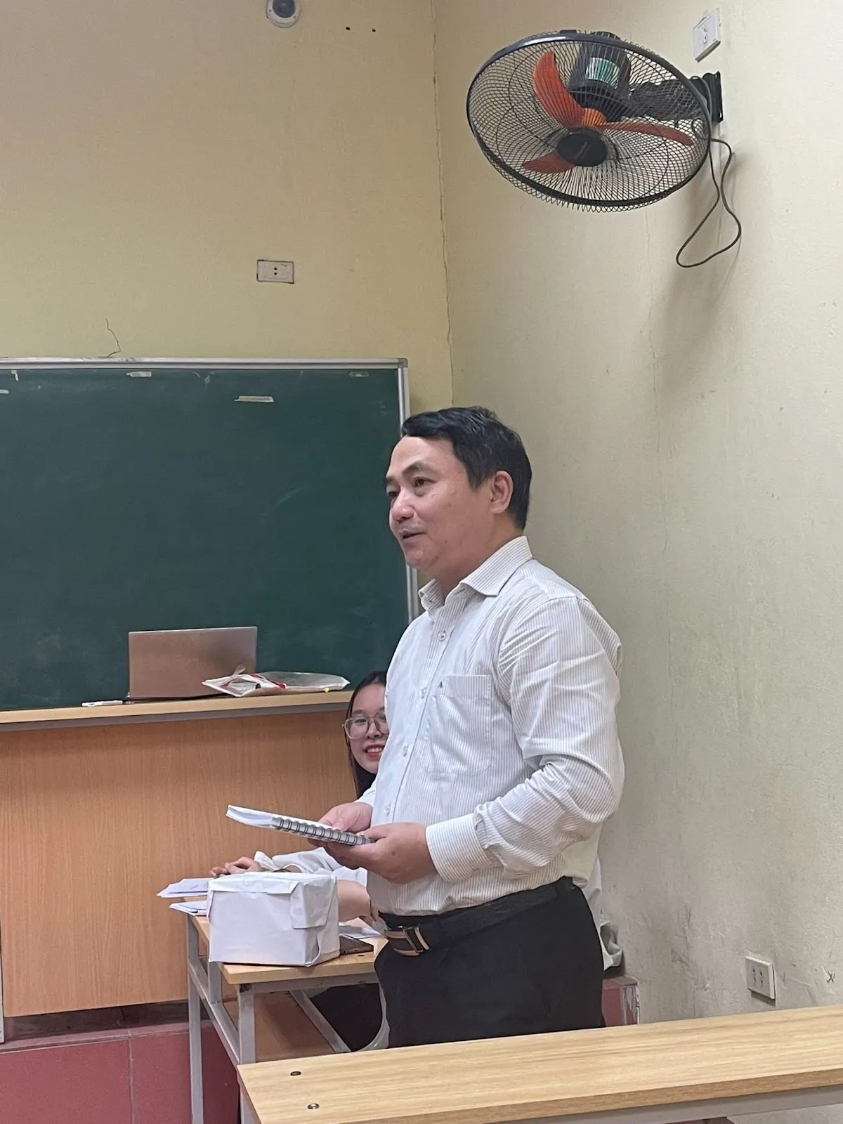 HỘI NGHỊ KIỆN TOÀN BAN CHẤP HÀNH LIÊN CHI ĐOÀN TRUNG TÂM ĐÀO TẠO QUỐC TẾ NỬA SAU NHIỆM KỲ 2022-2024