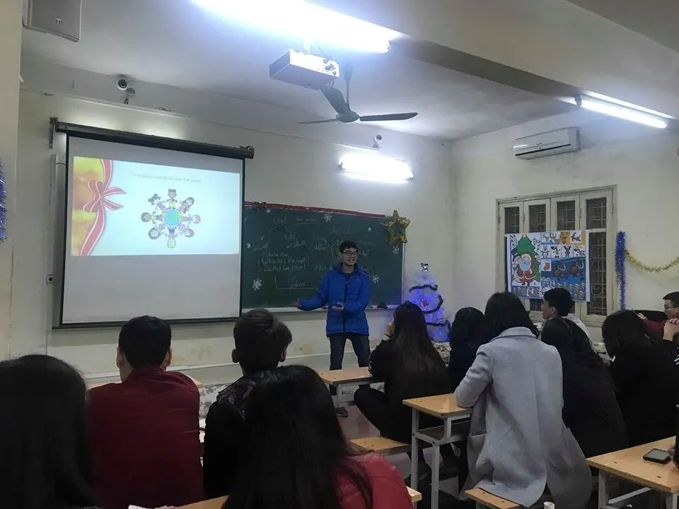 UPSKILLING – LỚP HỌC NGOẠI KHÓA BỔ ÍCH VÀ THÚ VỊ CHO CÁC BẠN SINH VIÊN