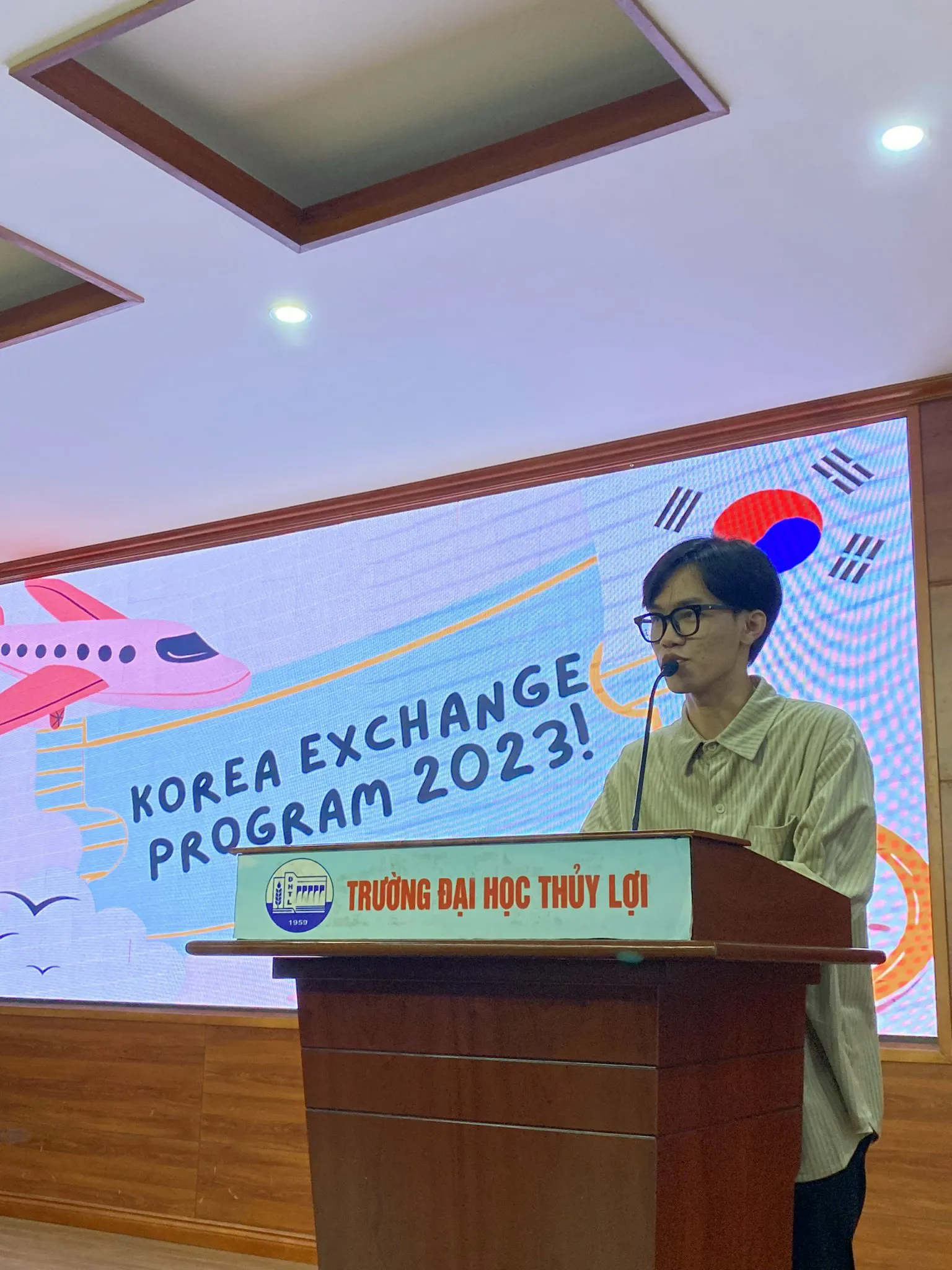 HỘI NGHỊ TỔNG KẾT NĂM HỌC 2022 – 2023 KHỐI SINH VIÊN TRUNG TÂM ĐÀO TẠO QUỐC TẾ