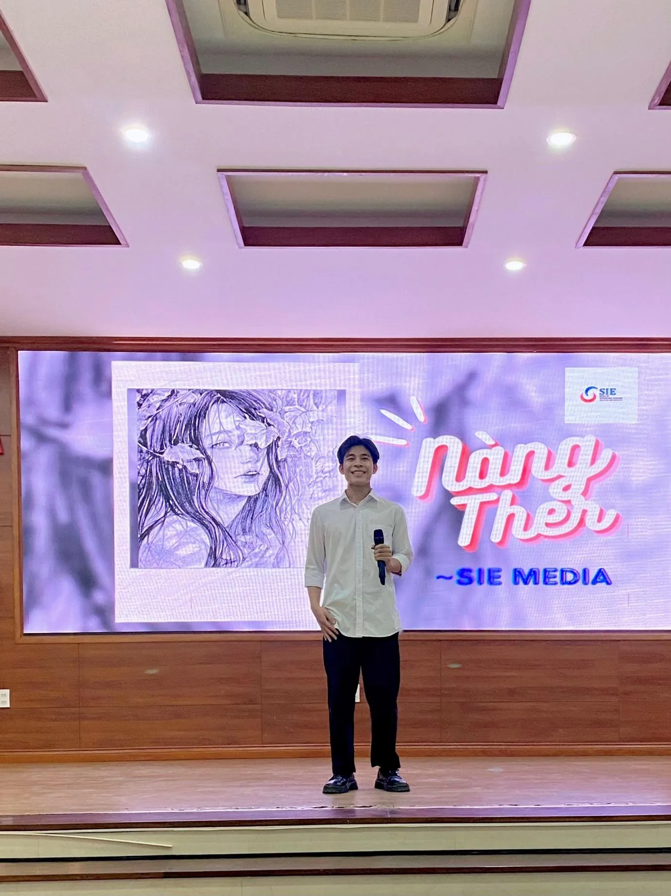 HỘI NGHỊ TỔNG KẾT NĂM HỌC 2022 – 2023 KHỐI SINH VIÊN TRUNG TÂM ĐÀO TẠO QUỐC TẾ