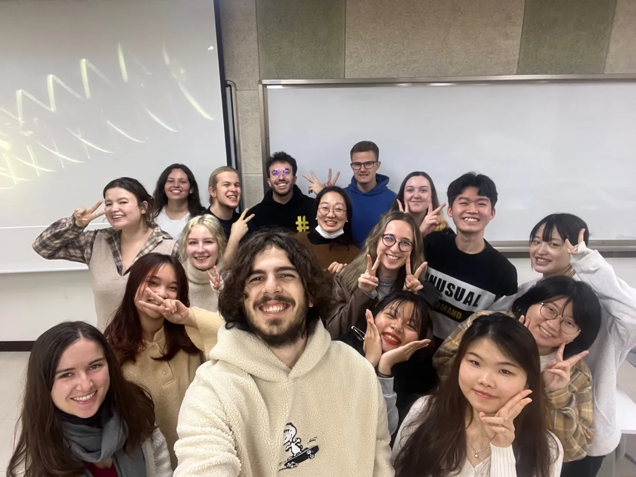 CUỘC SỐNG THƯỜNG NGÀY CỦA SINH VIÊN TRAO ĐỔI TẠI CHONNAM NATIONAL UNIVERSITY, HÀN QUỐC