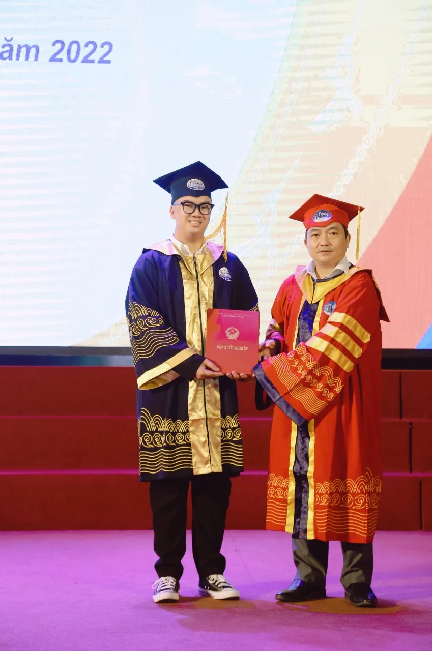 [HUMANS OF SIE] Quách Thanh Tùng – Phó Bí thư Liên chi đoàn và những chia sẻ về công tác Đoàn – Hội