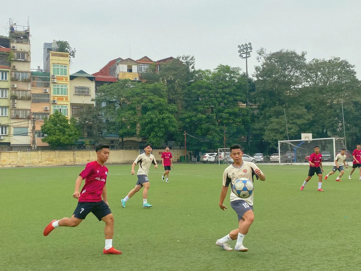 Bùng Cháy Đam Mê Cùng Giải Bóng Đá Nam Sinh Viên SIE 2025: Sân Chơi Kết Nối Và Tỏa Sáng