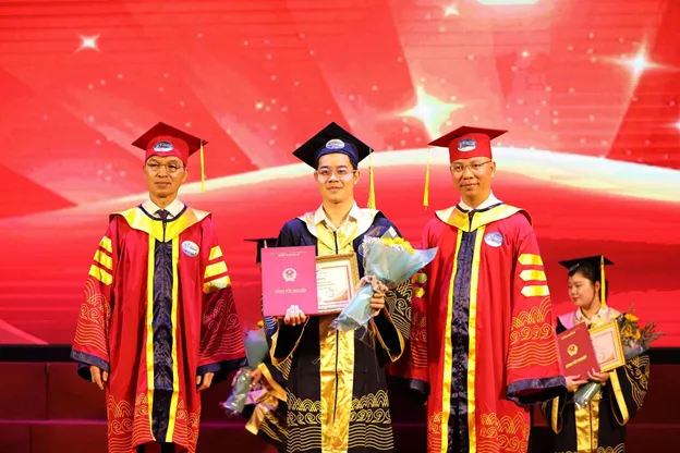 BỘ ĐÔI CHIẾN THẦN HỐT HỌC BỔNG NGÀN ĐÔ