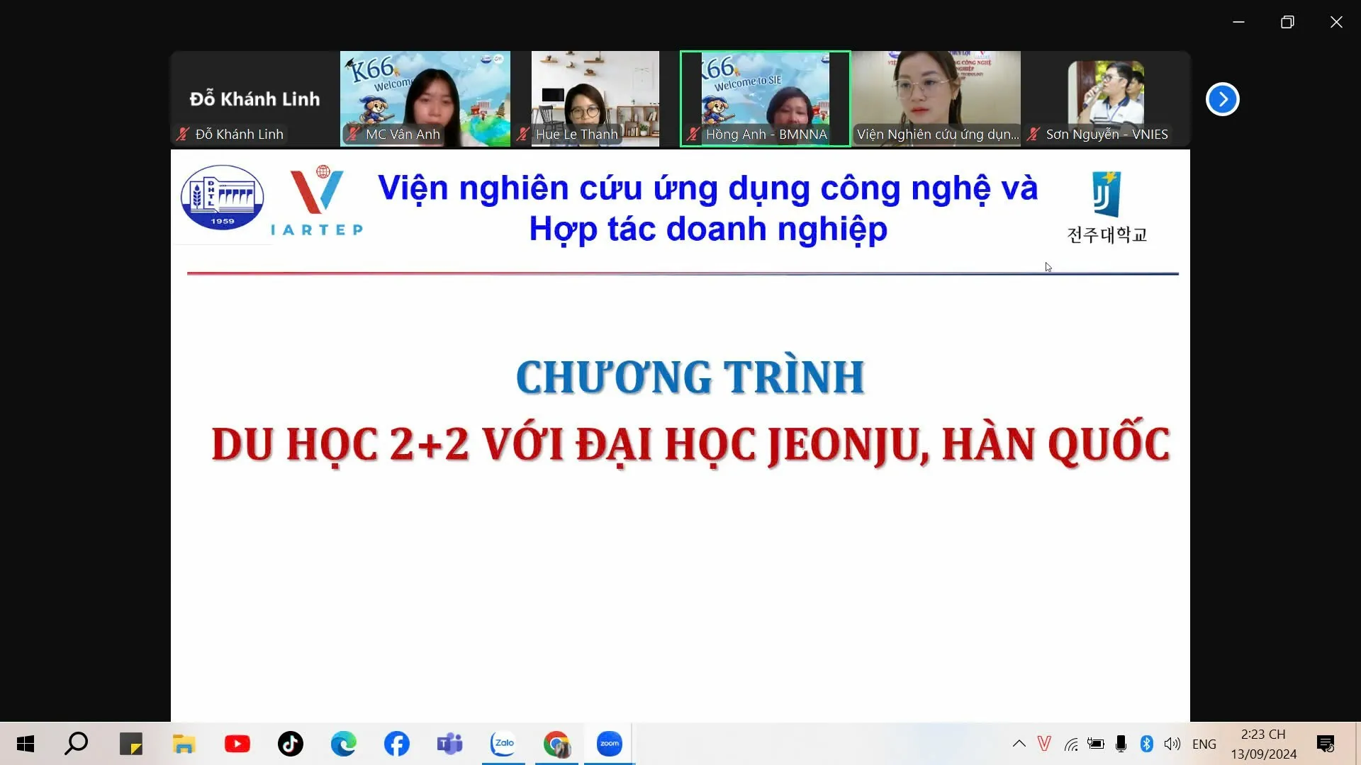 CHƯƠNG TRÌNH GẶP MẶT SINH VIÊN K66 NGÀNH NGÔN NGỮ ANH VÀ NGÔN NGỮ TRUNG QUỐC NĂM HỌC 2024 – 2025
