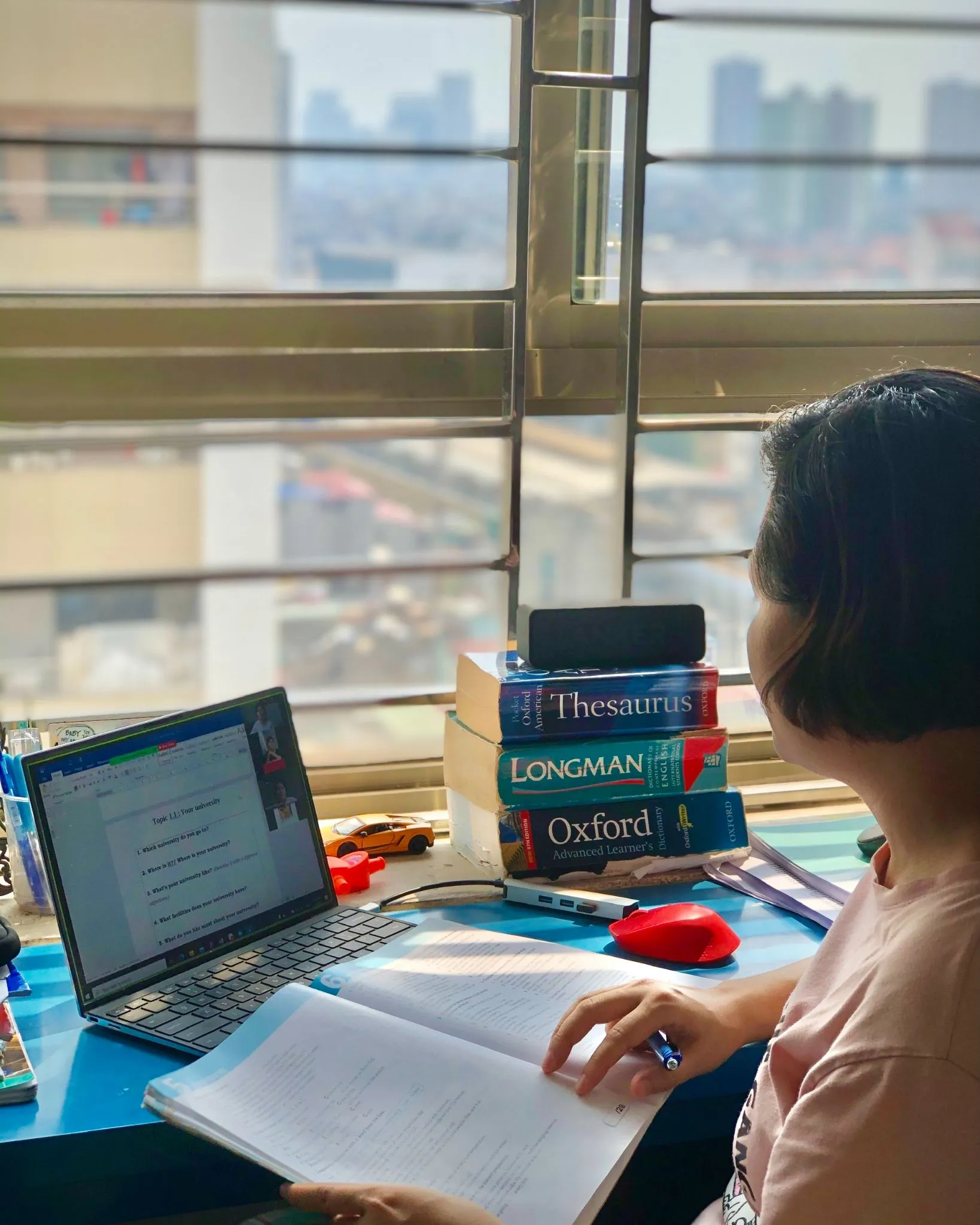 THẦY VÀ TRÒ CHƯƠNG TRÌNH TIÊN TIẾN – ĐẠI HỌC THỦY LỢI ĐÃ HỌC ONLINE NHƯ THẾ NÀO?