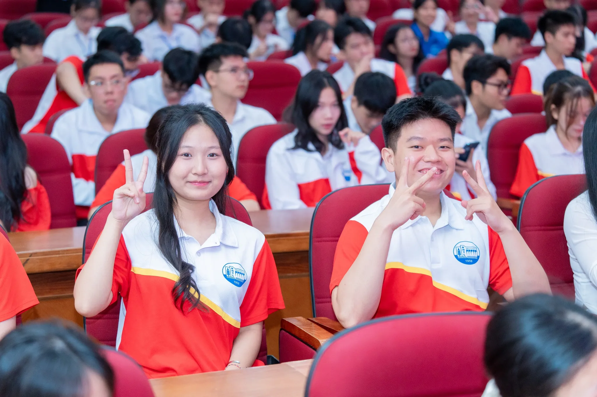 CHÀO TÂN SINH VIÊN K67 LÀ ĐẢNG VIÊN – BÙNG NỔ CẢM XÚC, LAN TỎA NIỀM TỰ HÀO