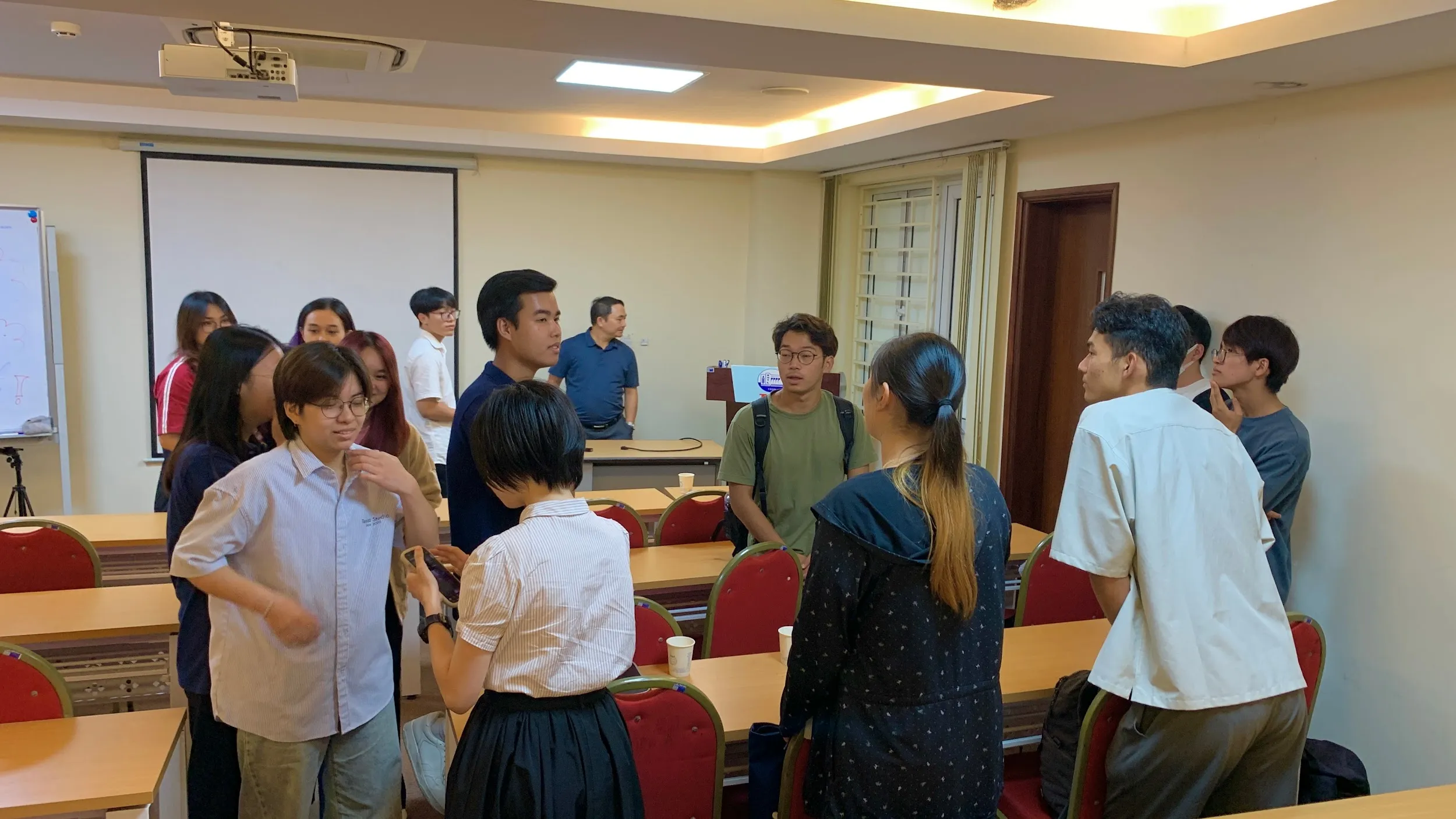 BUỔI GẶP GỠ VÀ GIAO LƯU GIỮA SINH VIÊN TRUNG TÂM ĐÀO TẠO QUỐC TẾ VÀ SINH VIÊN TRƯỜNG ĐẠI HỌC KYOTO, NHẬT BẢN