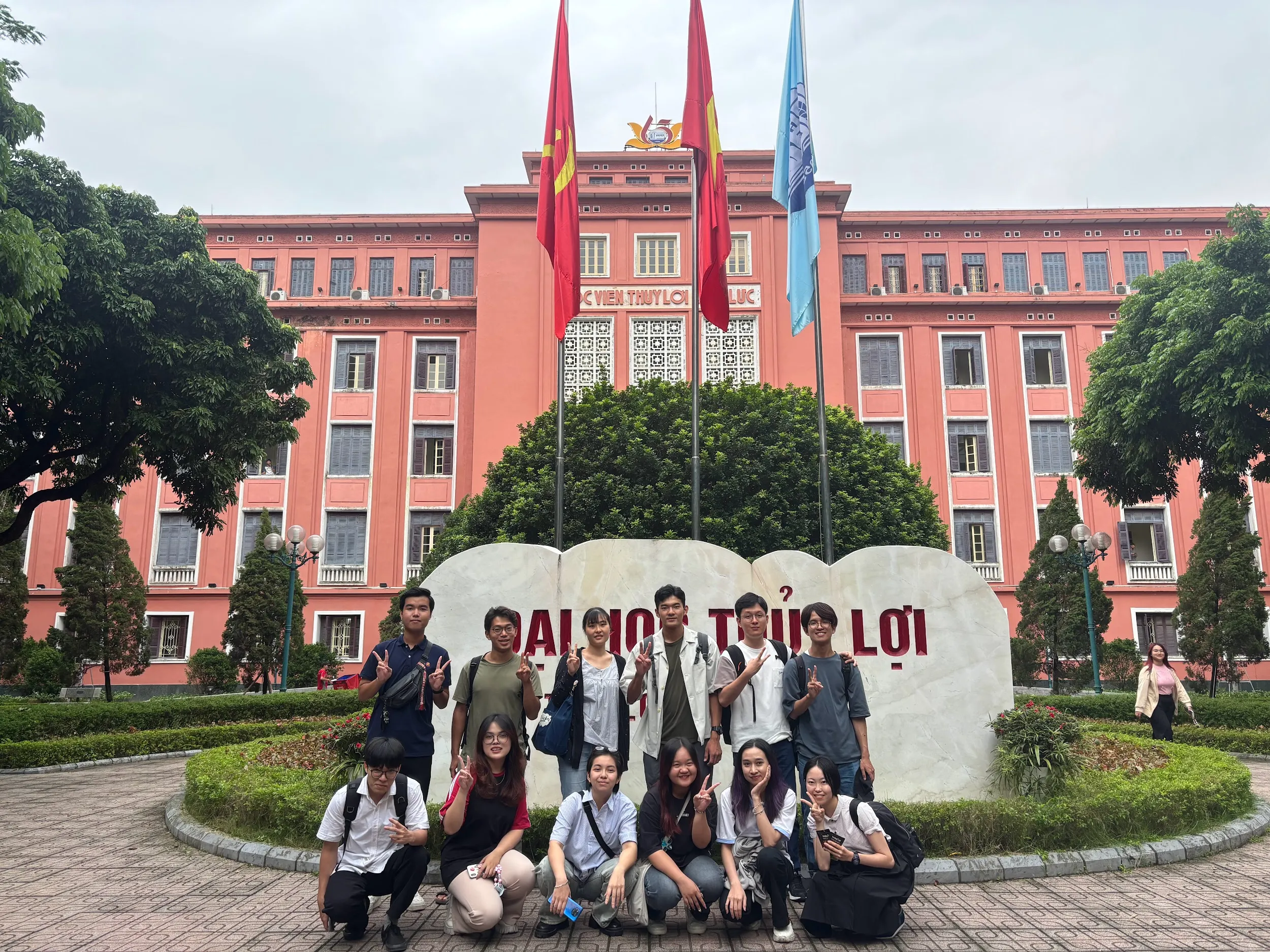 BUỔI GẶP GỠ VÀ GIAO LƯU GIỮA SINH VIÊN TRUNG TÂM ĐÀO TẠO QUỐC TẾ VÀ SINH VIÊN TRƯỜNG ĐẠI HỌC KYOTO, NHẬT BẢN