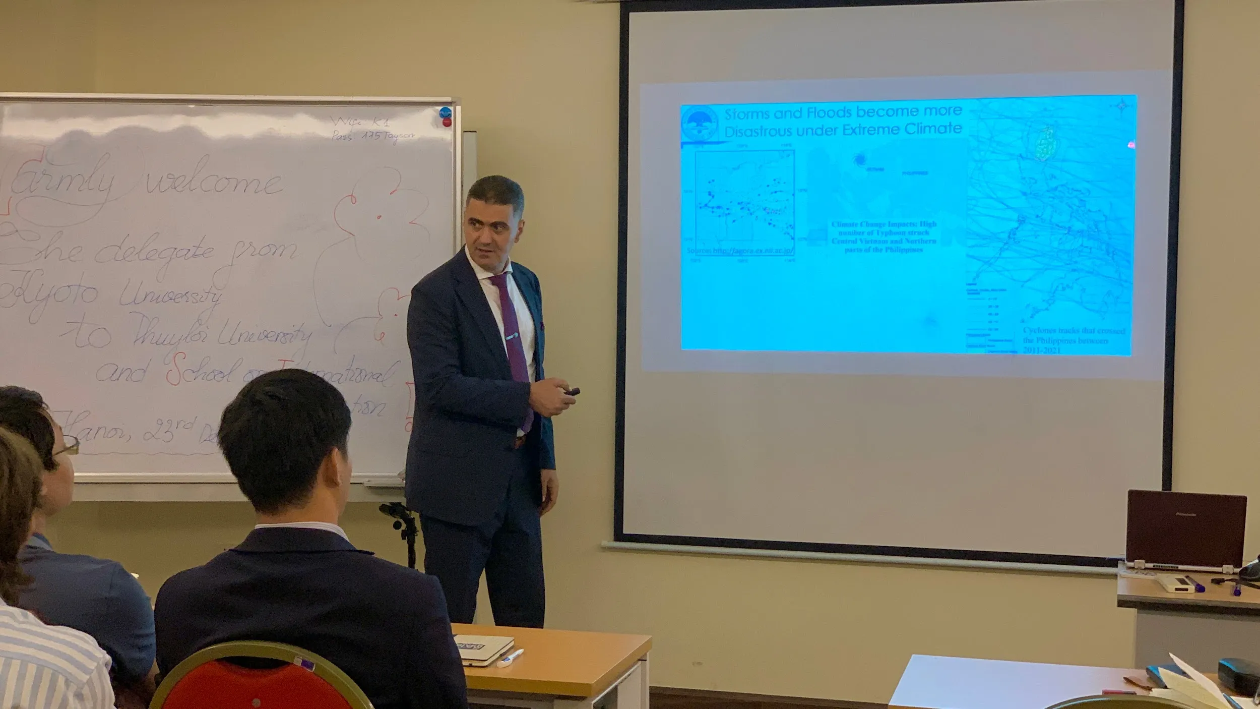 BUỔI GẶP GỠ VÀ GIAO LƯU GIỮA SINH VIÊN TRUNG TÂM ĐÀO TẠO QUỐC TẾ VÀ SINH VIÊN TRƯỜNG ĐẠI HỌC KYOTO, NHẬT BẢN