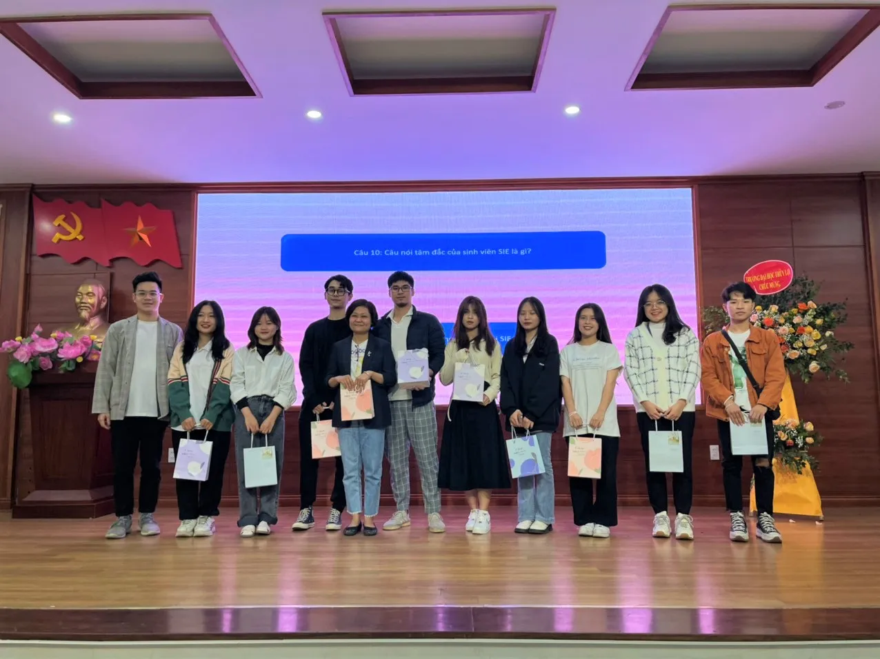 HỘI NGHỊ TỔNG KẾT NĂM HỌC 2021-2022 KHỐI SINH VIÊN TRUNG TÂM ĐÀO TẠO QUỐC TẾ – ĐẠI HỌC THỦY LỢI