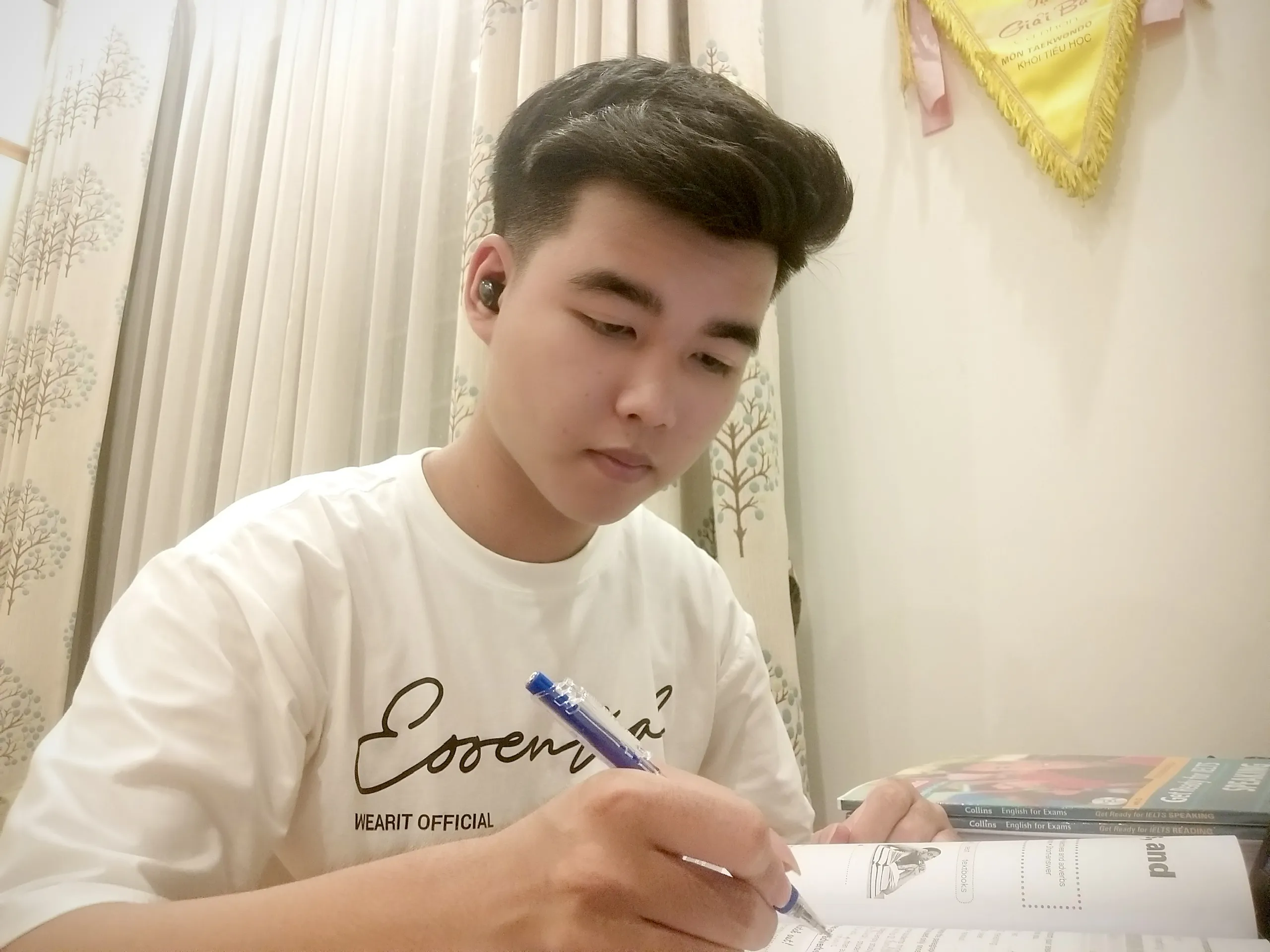 THẦY VÀ TRÒ CHƯƠNG TRÌNH TIÊN TIẾN – ĐẠI HỌC THỦY LỢI ĐÃ HỌC ONLINE NHƯ THẾ NÀO?