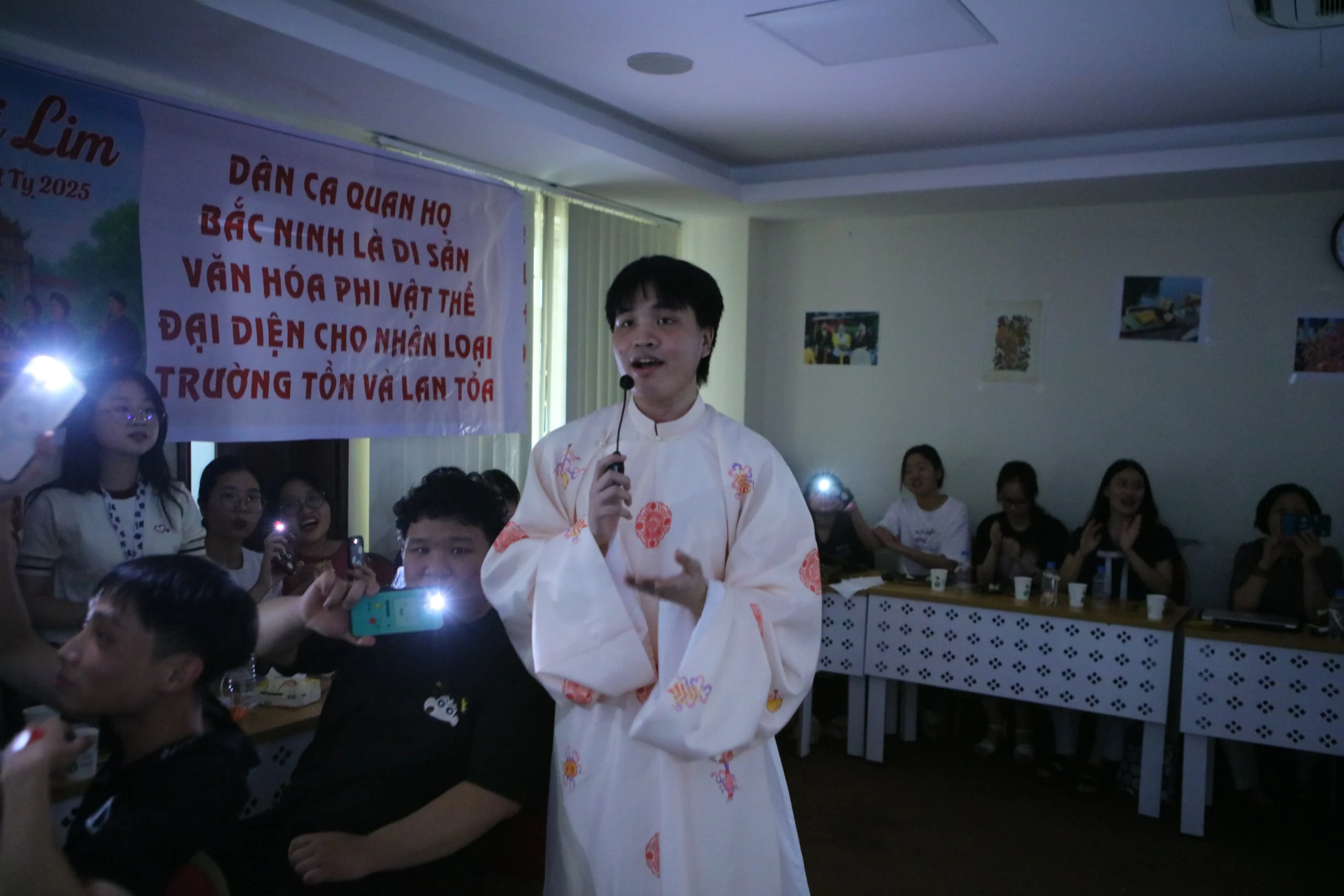 MINI LIM FESTIVAL – SẮC MÀU QUAN HỌ TRONG KHÔNG GIAN NHỎ