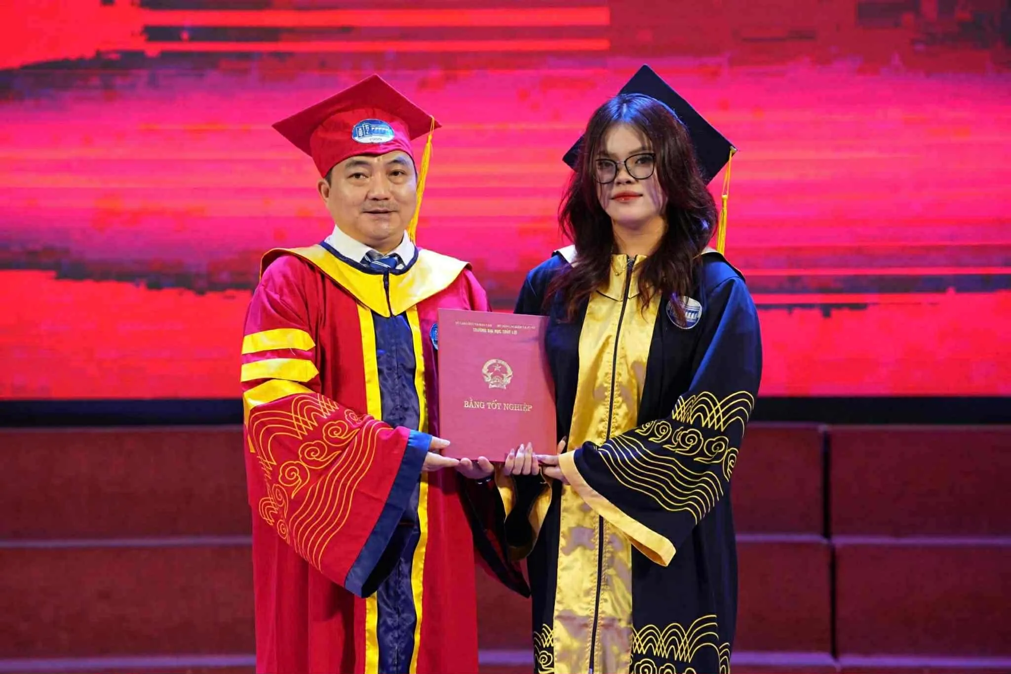 [HUMANS OF SIE] NGUYỄN THỊ NGỌC BÍCH – NỮ SINH BẮC NINH VÀ HÀNH TRÌNH THANH XUÂN RỰC RỠ DƯỚI MÁI TRƯỜNG ĐẠI HỌC THỦY LỢI