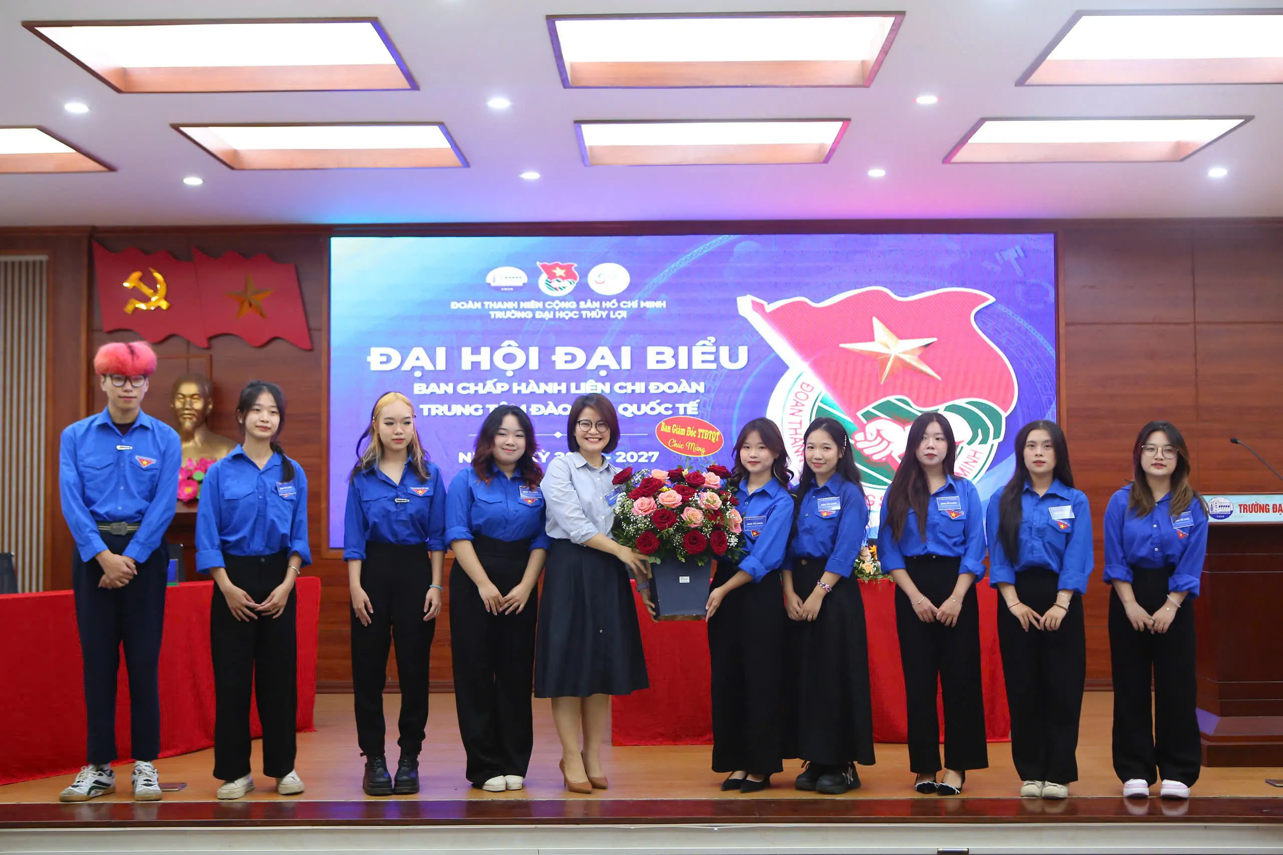 [HUMANS OF SIE] LÊ NGÔ THÙY LINH – THANH XUÂN RỰC RỠ TẠI SIE VÀ HÀNH TRÌNH TRƯỞNG THÀNH ĐÁNG TỰ HÀO