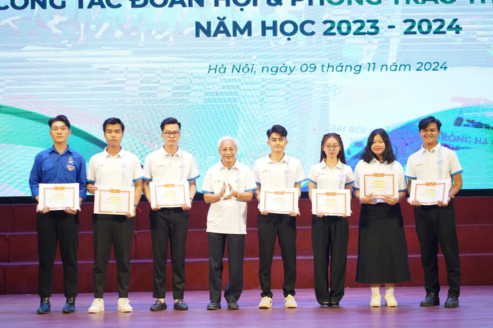 [HUMANS OF SIE] Hành trình trưởng thành đầy cảm hứng của anh Nguyễn Hoàng Phú tại Trung tâm Đào tạo Quốc tế – Đại học Thủy lợi