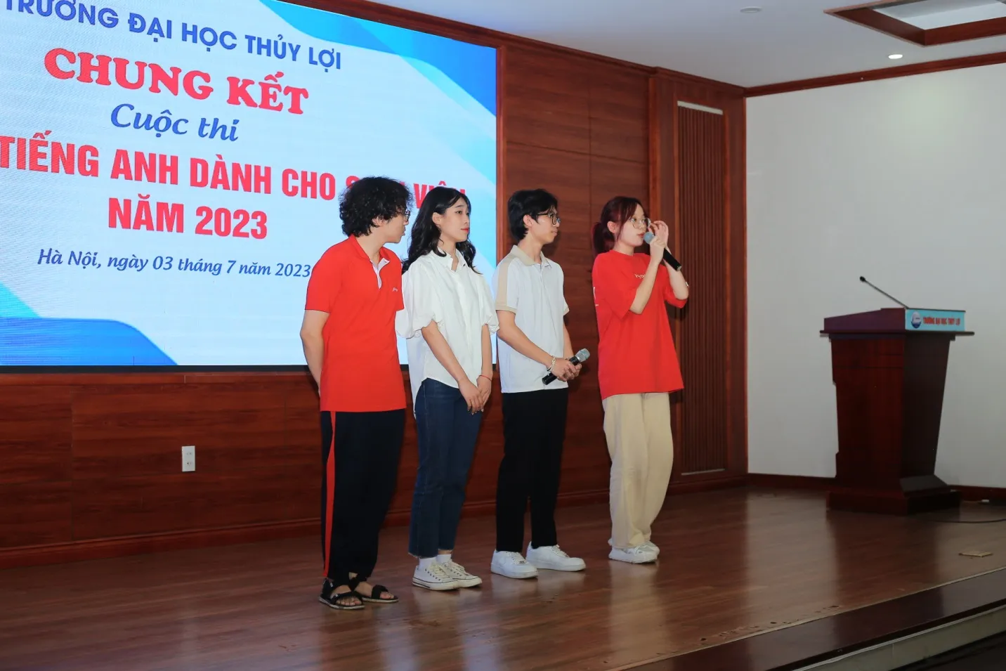 CUỘC THI OLYMPIC TIẾNG ANH DÀNH CHO SINH VIÊN NĂM 2023