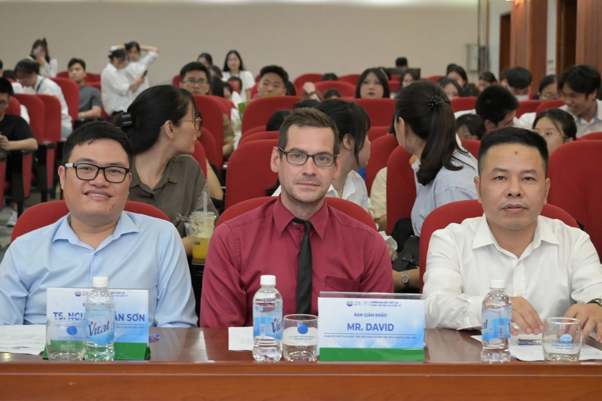 CHUNG KẾT CUỘC THI OLYMPIC TIẾNG ANH DÀNH CHO SINH VIÊN LẦN VI NĂM HỌC 2024-2025