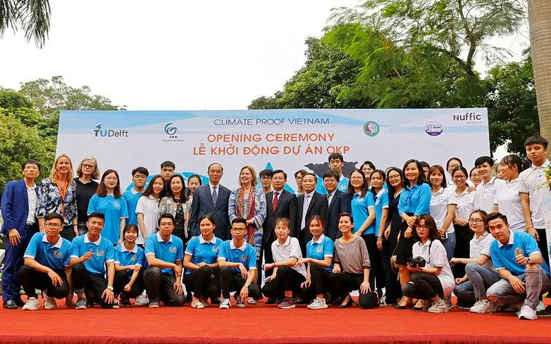 [HUMANS OF SIE] Phạm Thu Thủy – Cựu sinh viên 58NKN và những trải nghiệm tại Trung tâm Đào tạo Quốc tế