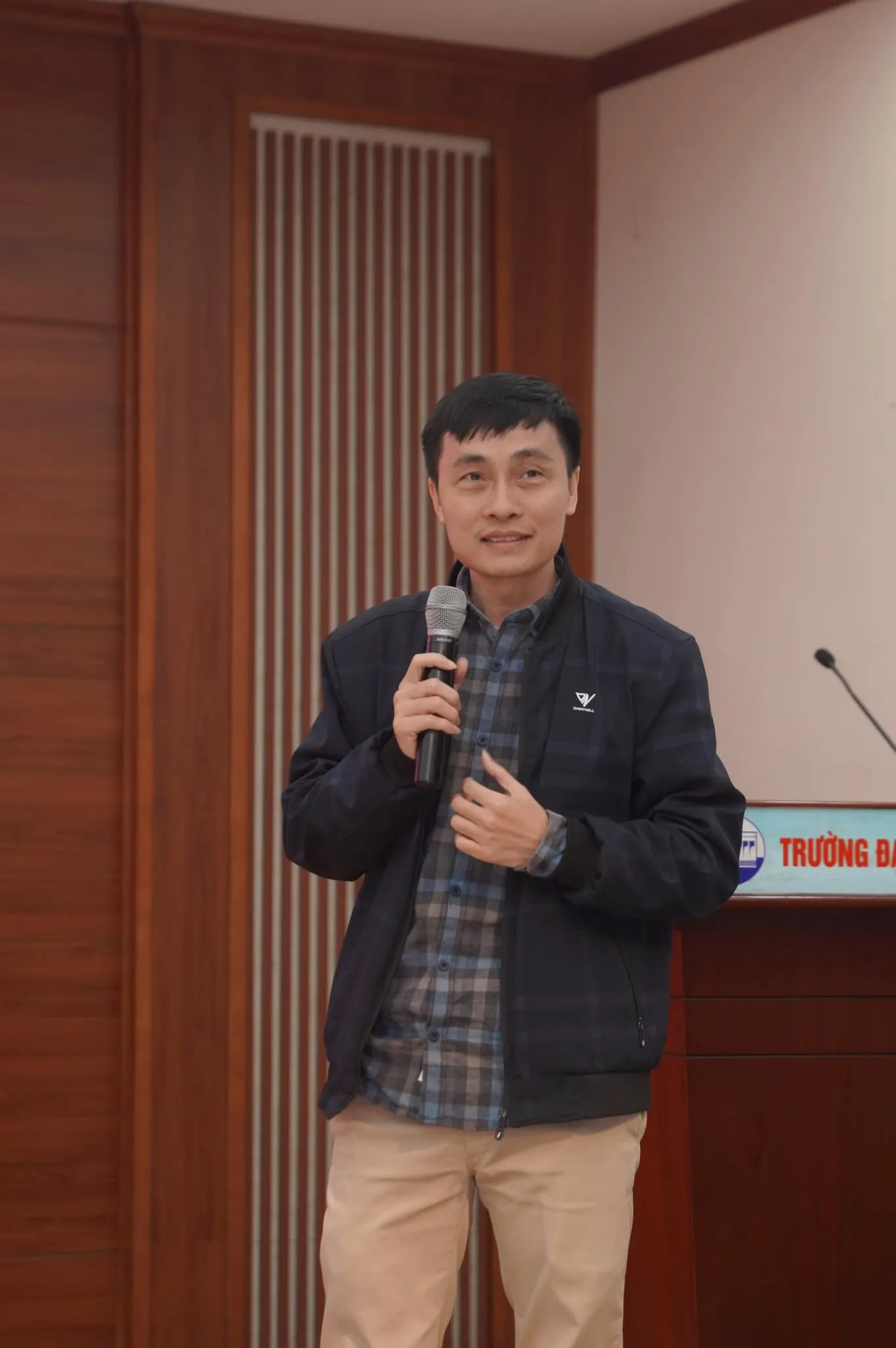 CUỘC THI “NÉT ĐẸP CHỮ HÁN – VIẾT CHỮ HÁN ĐẸP” – TRƯỜNG ĐẠI HỌC THỦY LỢI