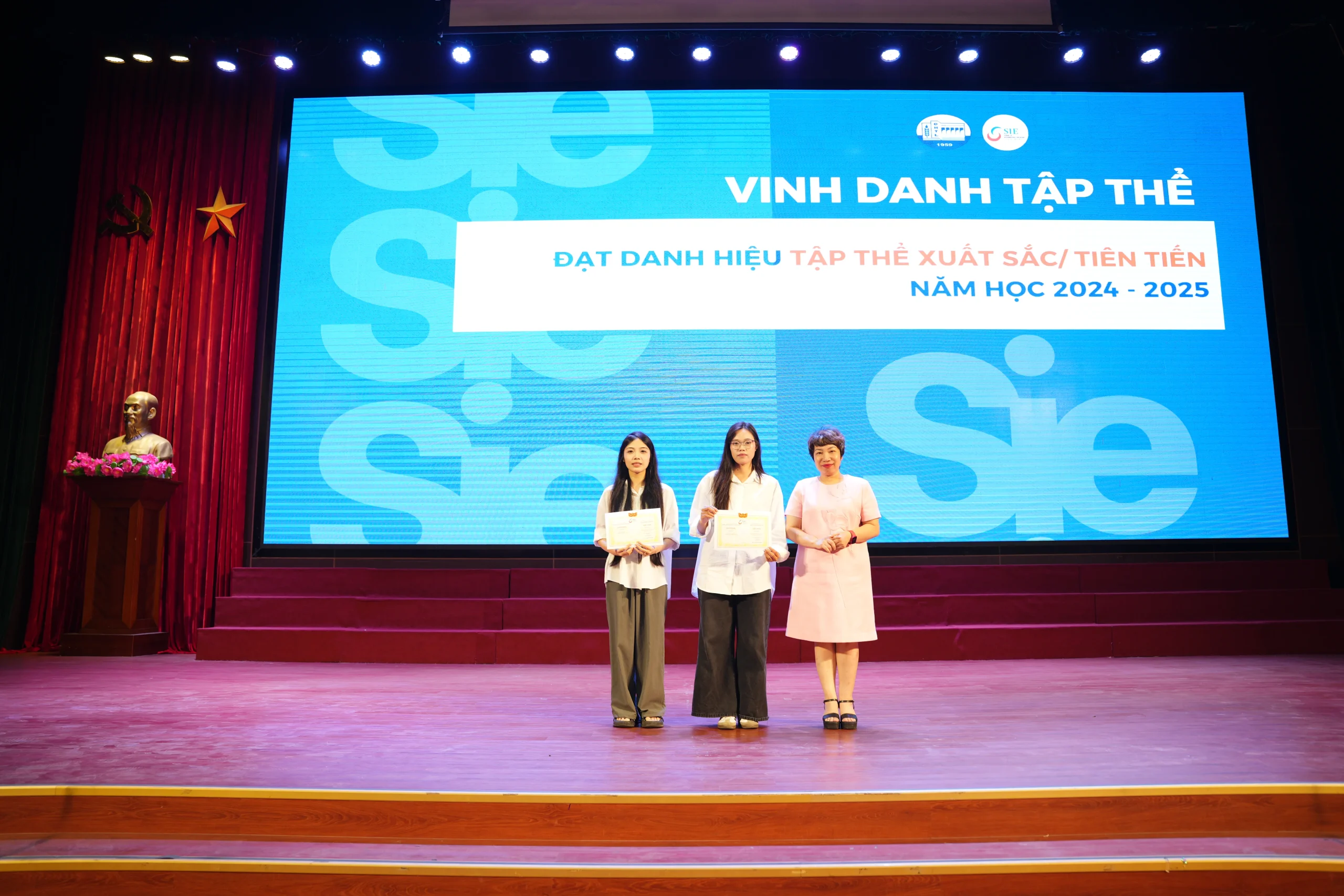 HỘI NGHỊ TỔNG KẾT NĂM HỌC 2024-2025 KHỐI SINH VIÊN TRUNG TÂM ĐÀO TẠO QUỐC TẾ