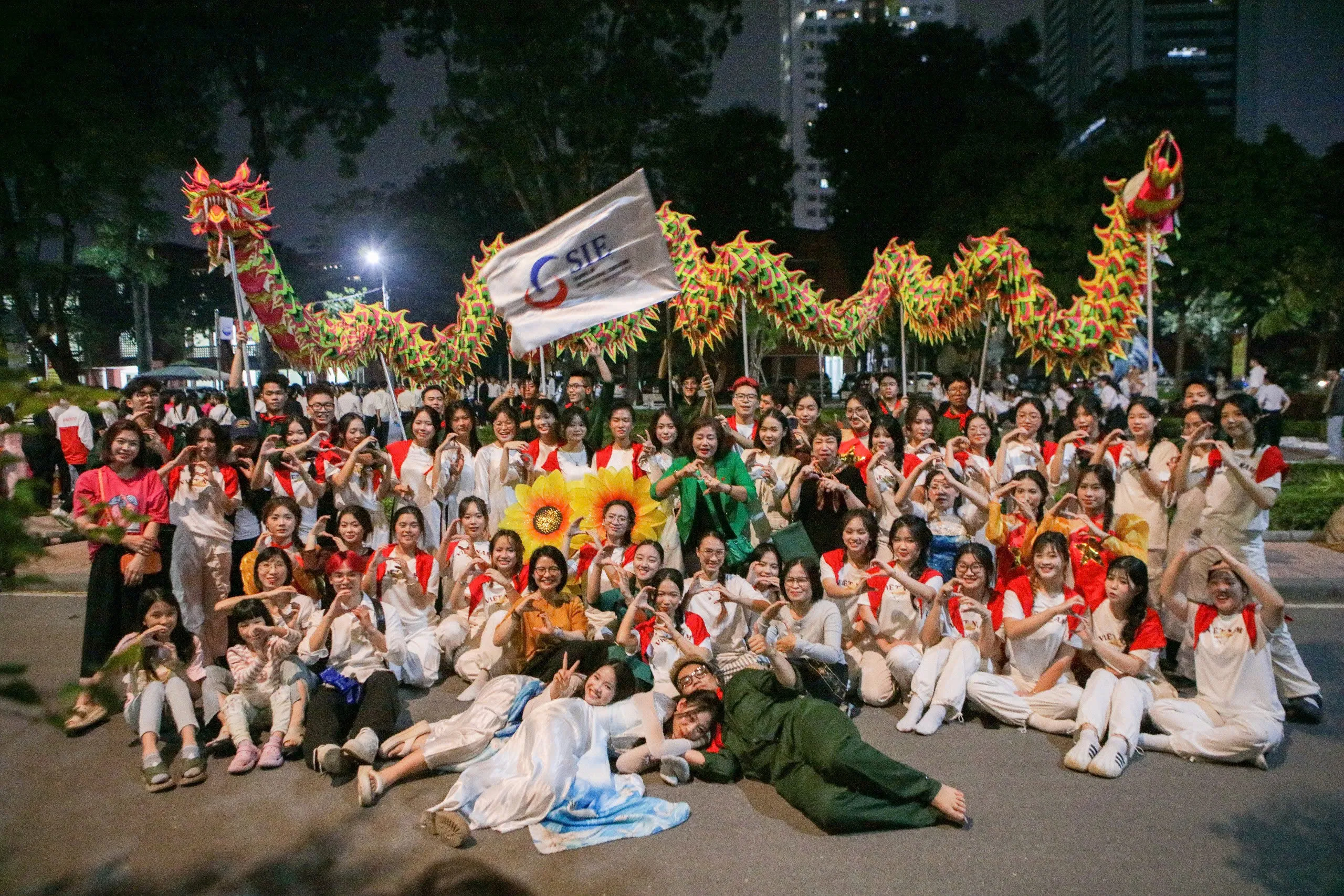 DẤU ẤN ĐẬM NÉT: HỘI DIỄN VĂN NGHỆ CHÀO MỪNG NGÀY NHÀ GIÁO VIỆT NAM 20-11 TẠI TRƯỜNG ĐẠI HỌC THỦY LỢI