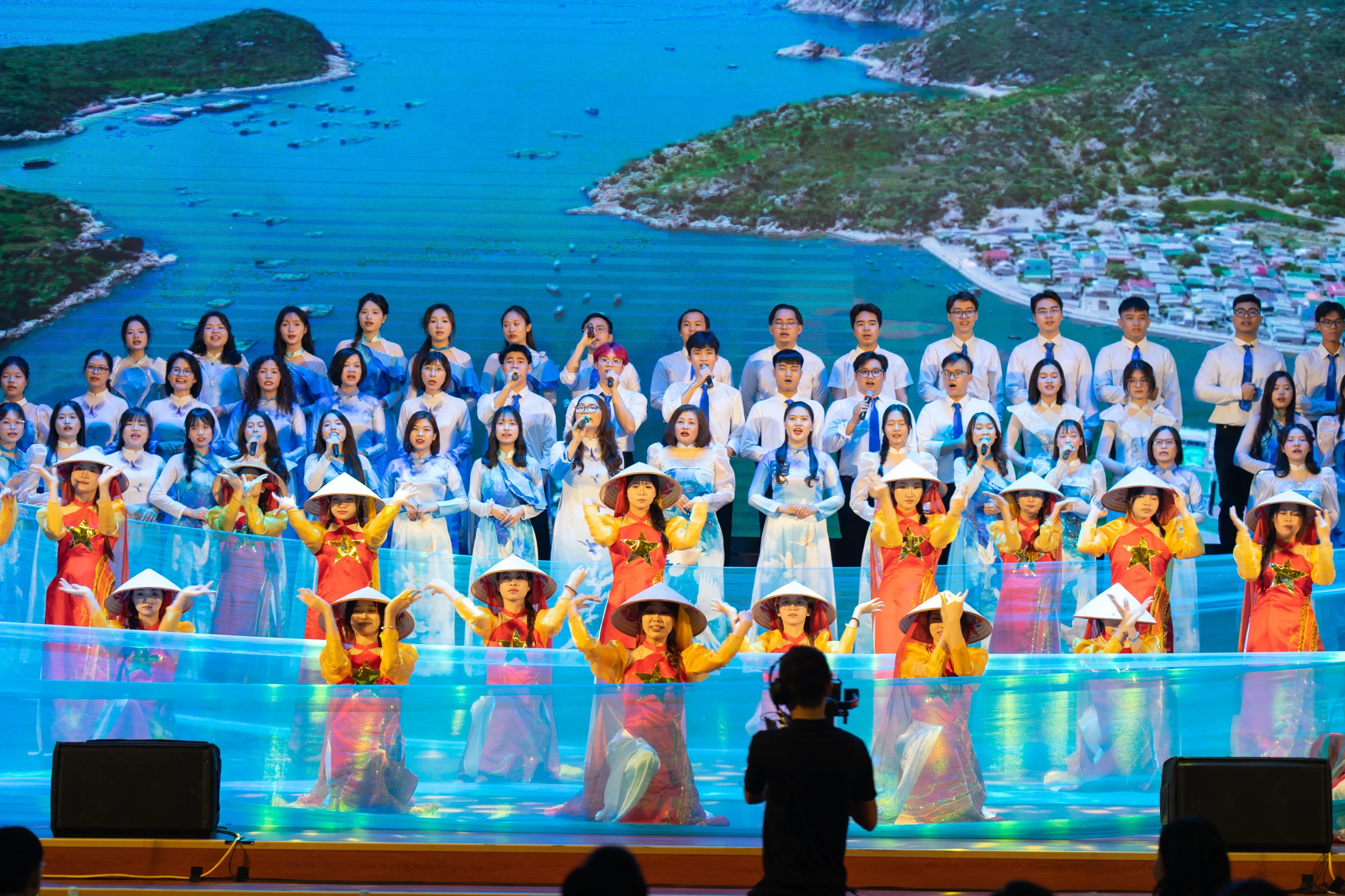 DẤU ẤN ĐẬM NÉT: HỘI DIỄN VĂN NGHỆ CHÀO MỪNG NGÀY NHÀ GIÁO VIỆT NAM 20-11 TẠI TRƯỜNG ĐẠI HỌC THỦY LỢI