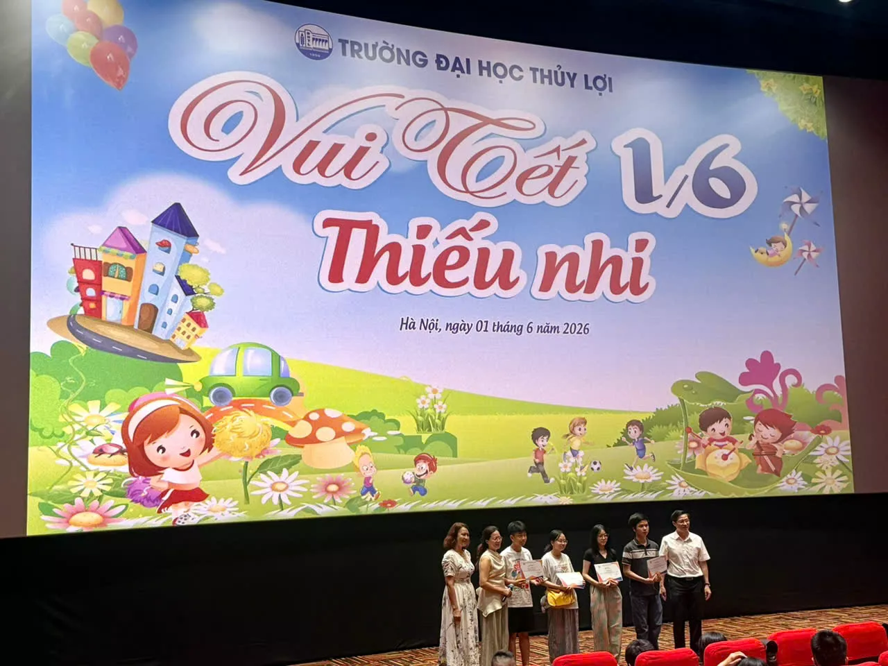 Doraemon đã đến với các bạn nhỏ Trường Đại học Thủy lợi: Chuyến phiêu lưu dưới đáy biển đầy hứng khởi!