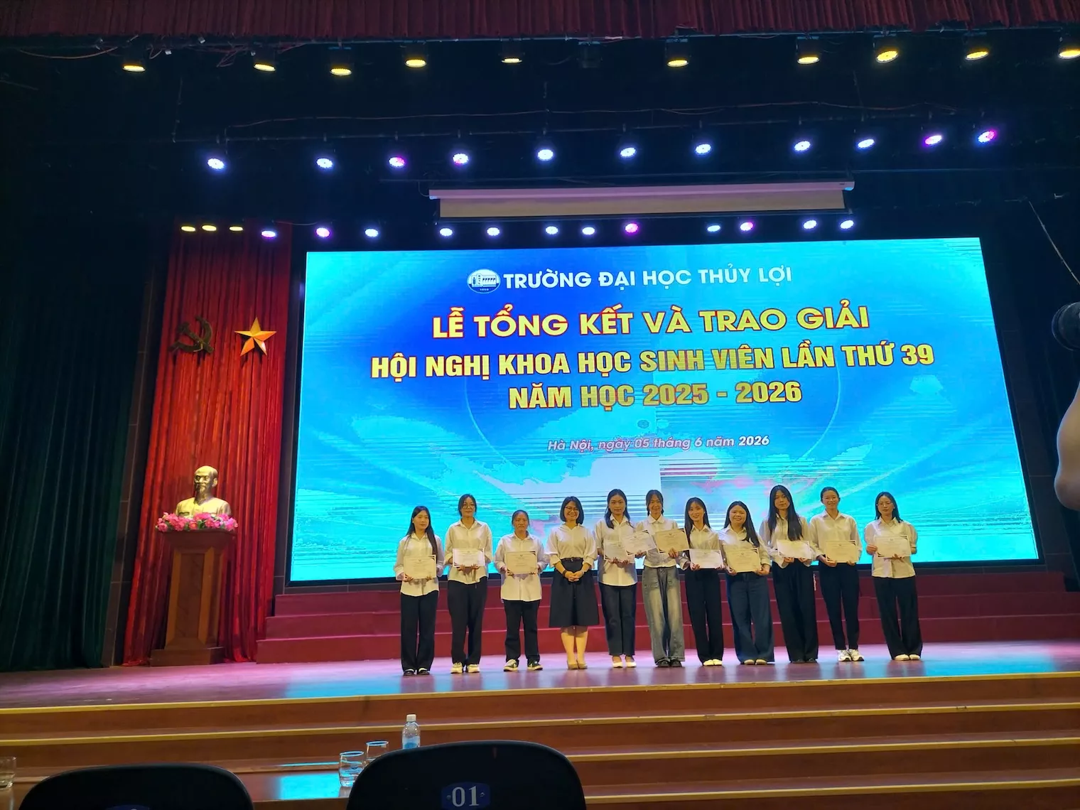 Khẳng định bản lĩnh tri thức, lan tỏa tinh thần đổi mới sáng tạo tại Hội nghị Khoa học sinh viên lần thứ 39