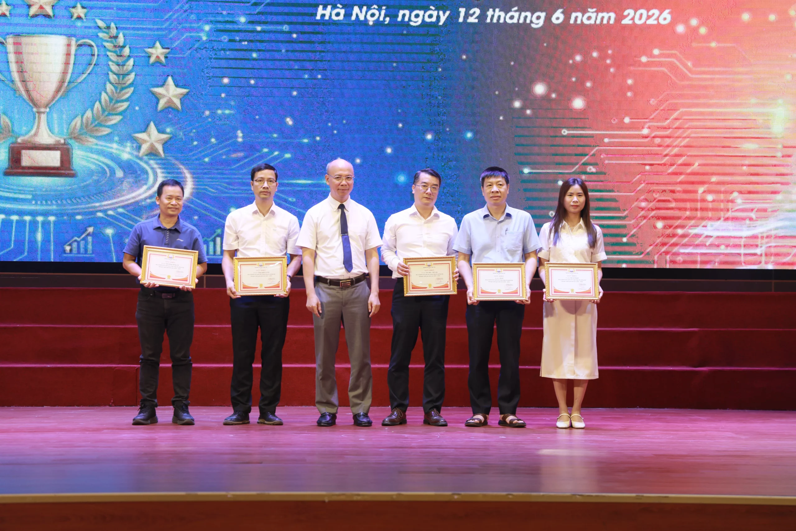 Tổng kết hoạt động Khởi nghiệp và phong trào thi Olympic năm học 2025 – 2026