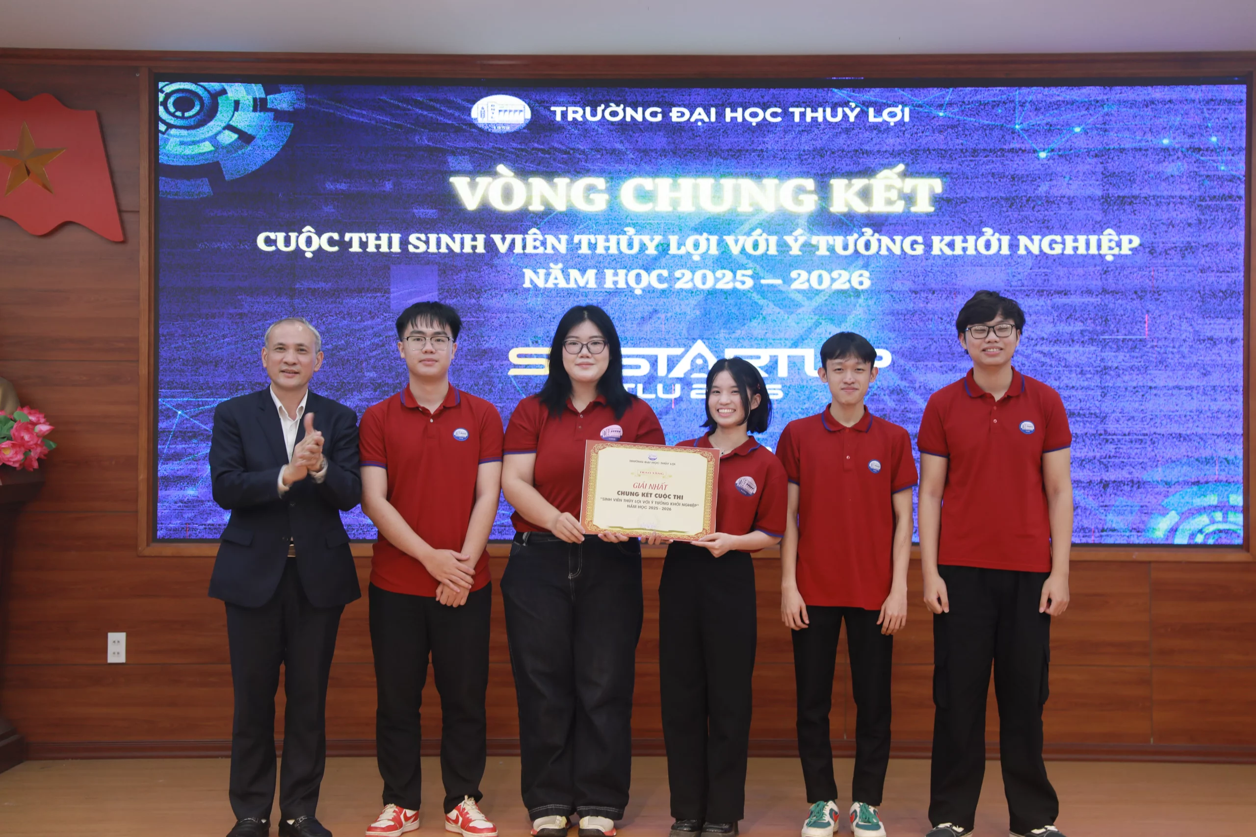 Khơi dậy khát vọng sáng tạo, tinh thần khởi nghiệp của sinh viên Thủy lợi