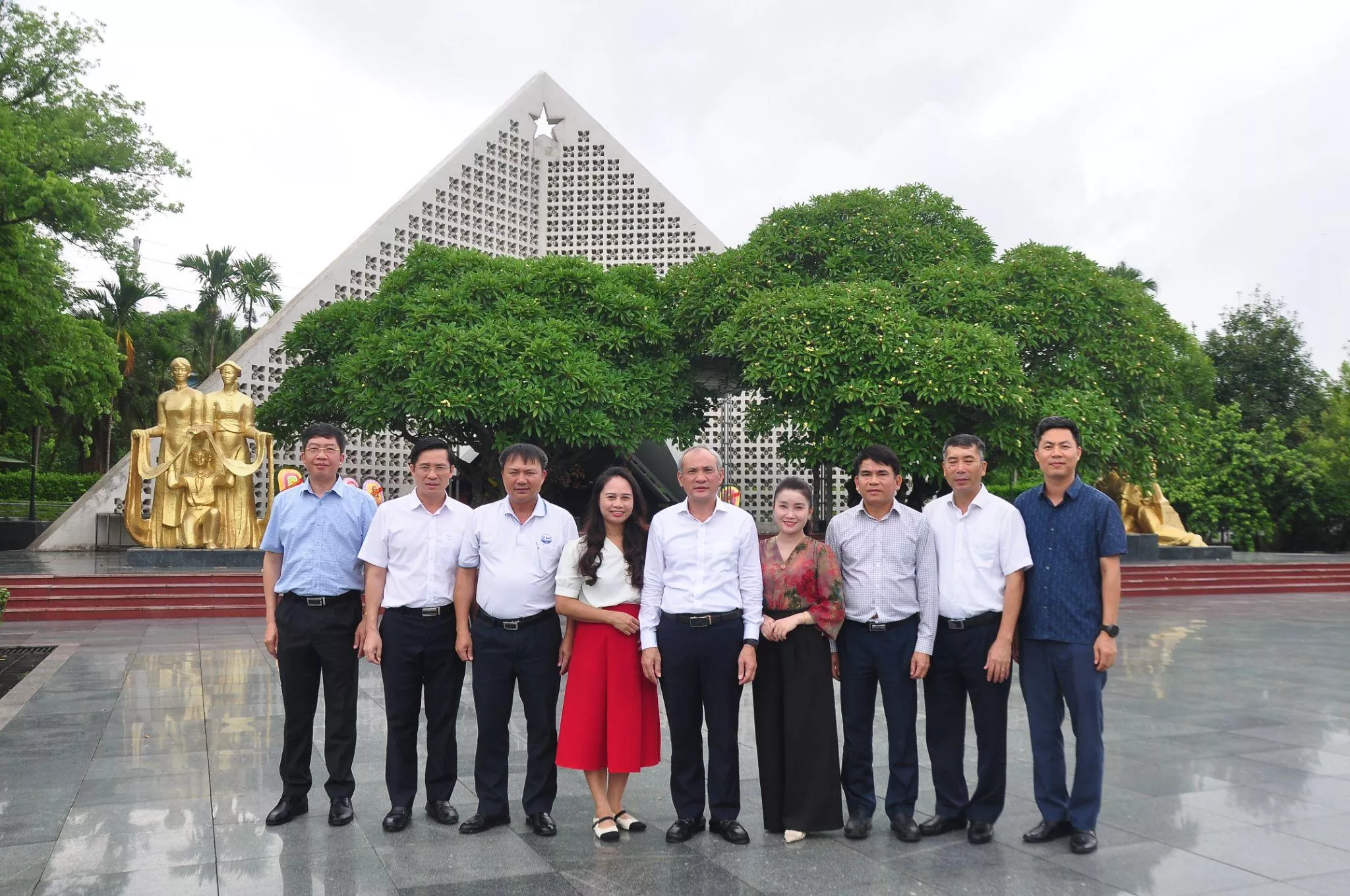 Tri ân các Anh hùng liệt sĩ tại Điện Biên – Hành trình giáo dục truyền thống của Trường Đại học Thủy lợi