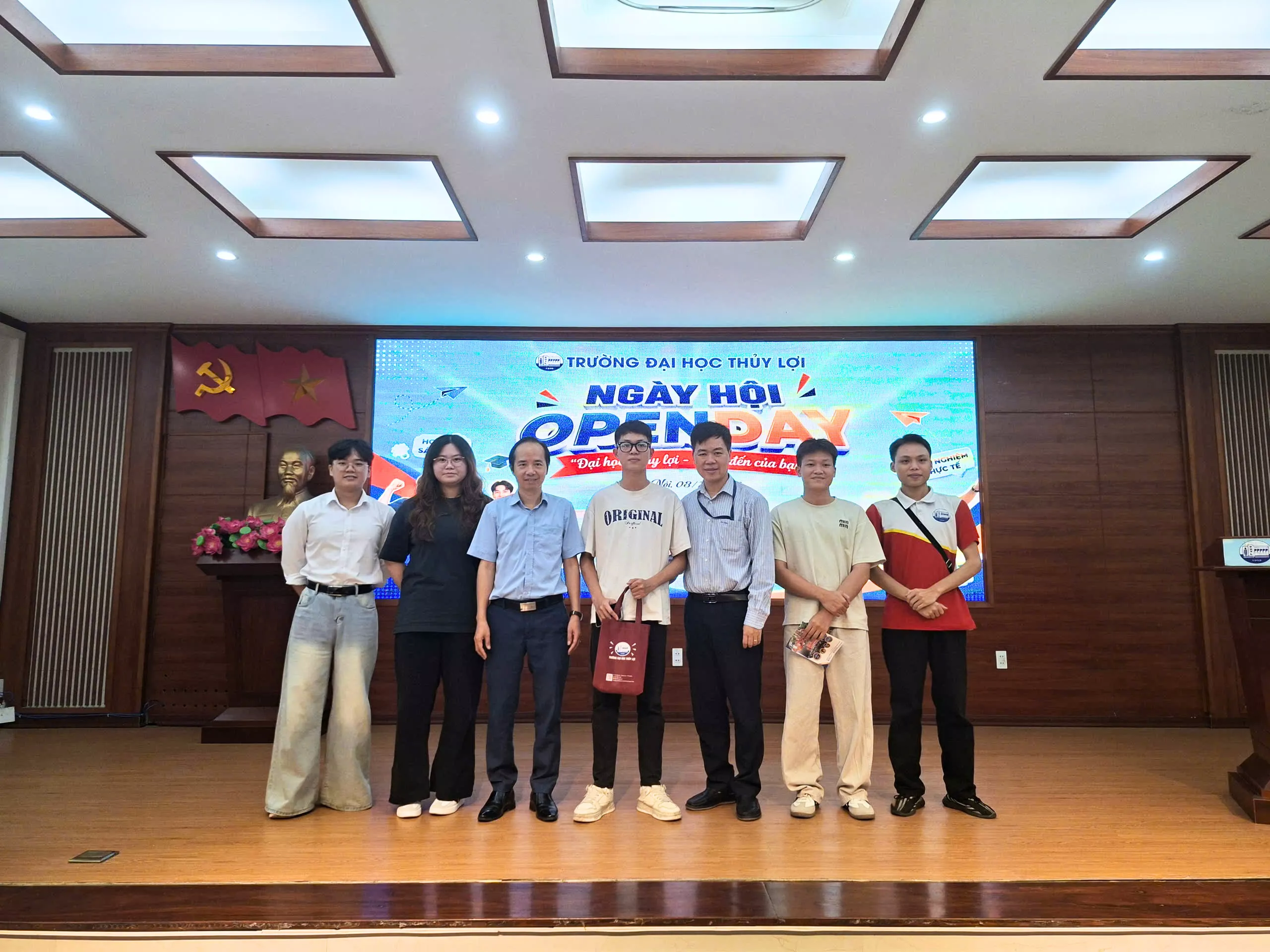 Trải nghiệm thực tế giúp thí sinh vững tin lựa chọn ngành học