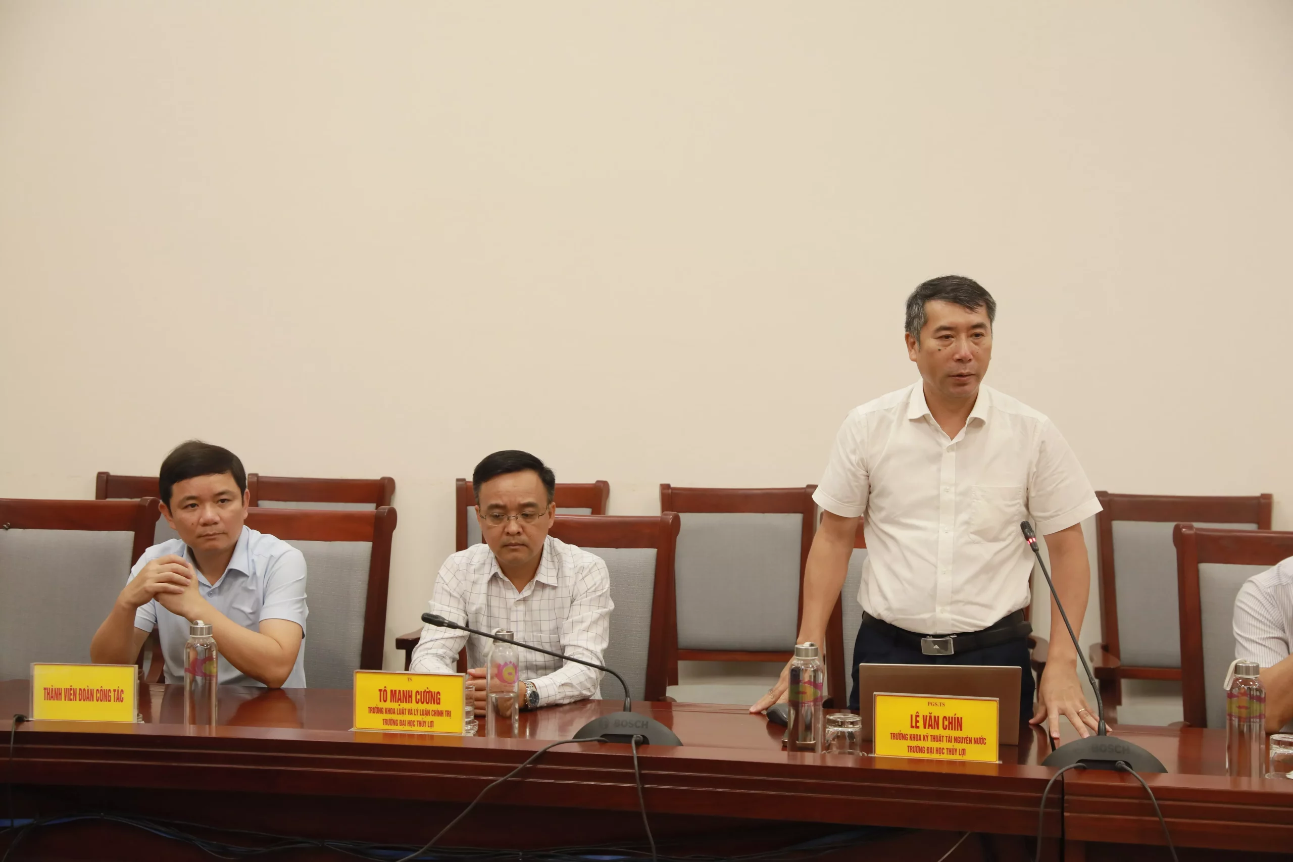 Trường Đại học Thủy lợi và tỉnh Nghệ An tăng cường hợp tác đào tạo, khoa học công nghệ và phòng chống thiên tai