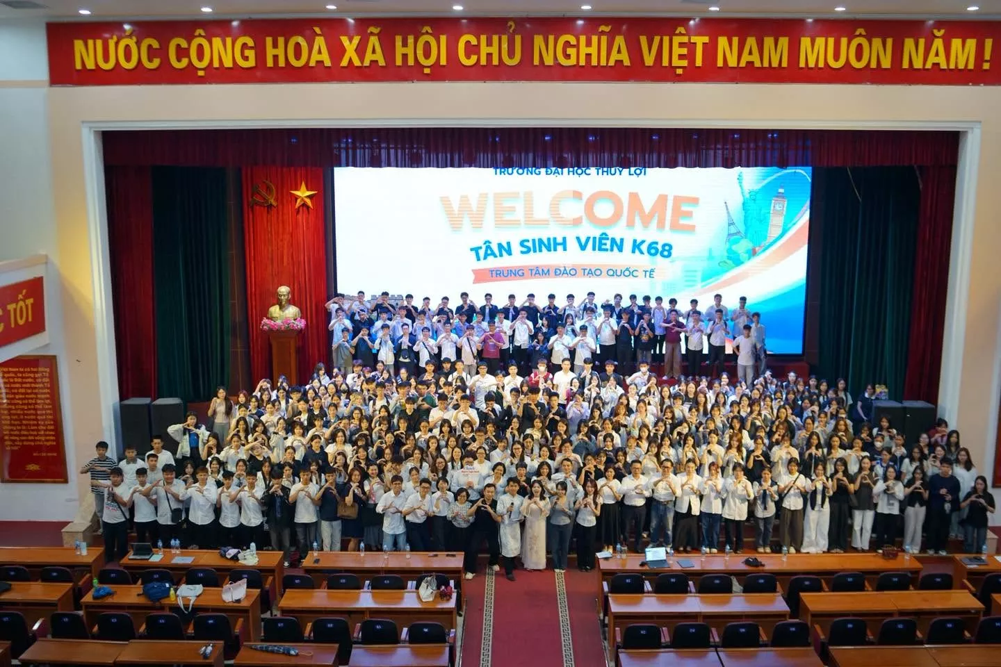 Chào mừng tân sinh viên Khóa 68: Bước khởi đầu rực rỡ tại Trung tâm Đào tạo Quốc tế – Đại học Thủy lợi